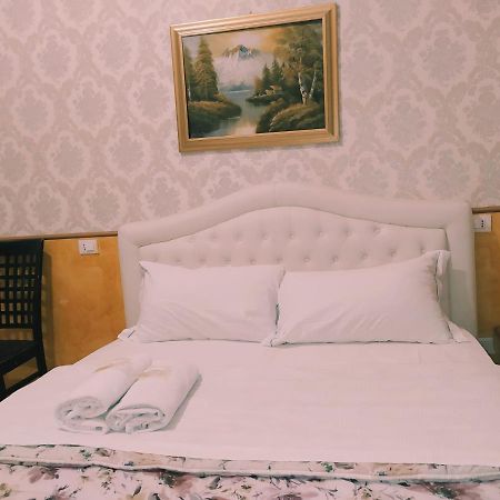 Cattaneo Accomodation Рим Екстер'єр фото