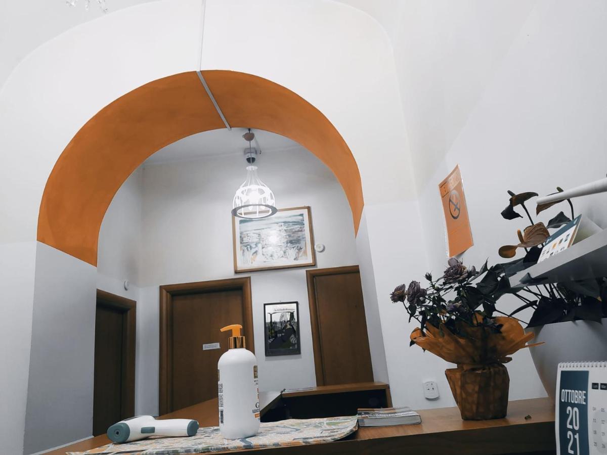 Cattaneo Accomodation Рим Екстер'єр фото